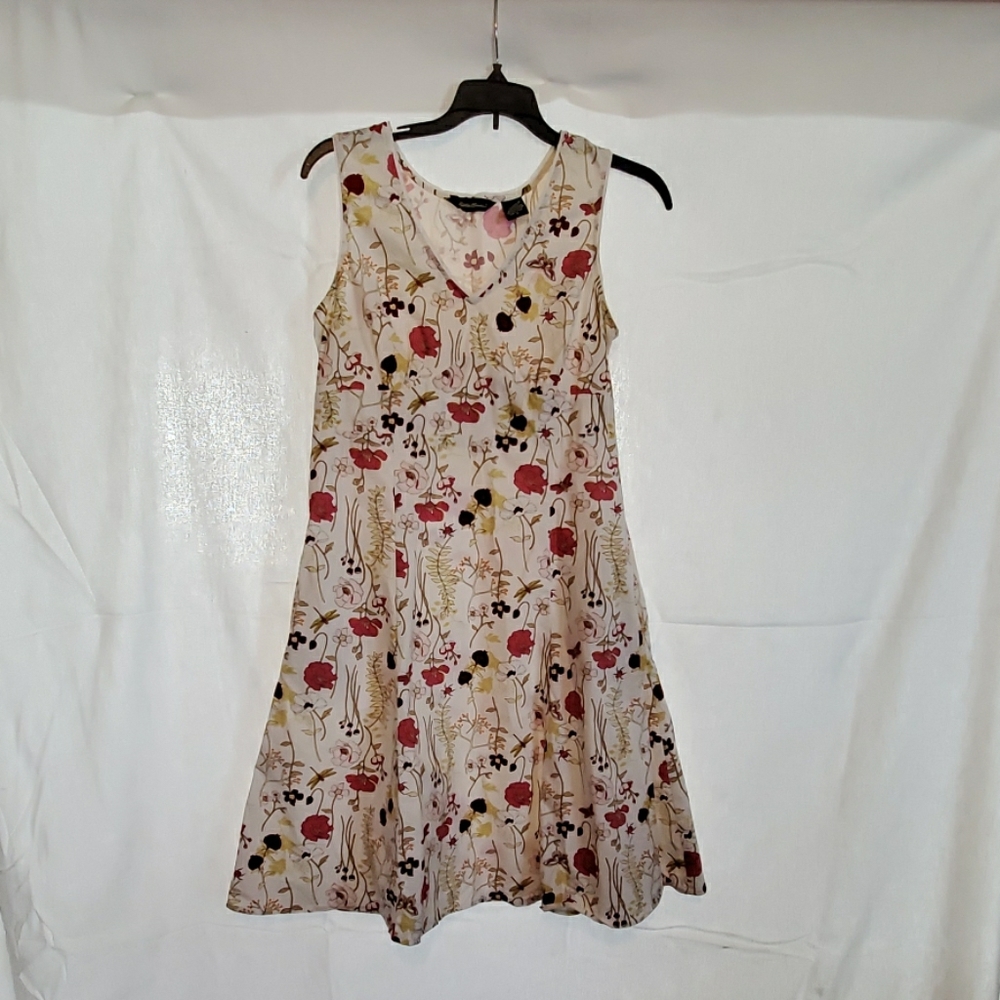 Eddie Bauer v-neck cream & floral a line mini dress with pockets | size 4 | EUC